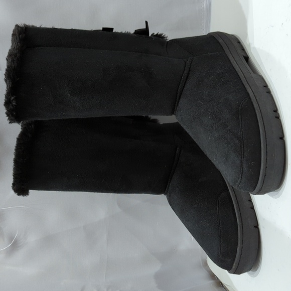 Holly Shoes - Brand new with Tag Holly UGGs inspired  Black 7